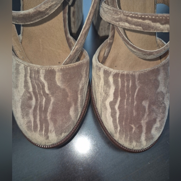 Free People Brown Patterned Platform Shoes Size 6.5 - Picture 4 of 7
